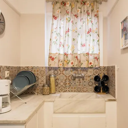 Homestay szállás Syntagma Private Sweet Safe Double With Shared Bathroom *