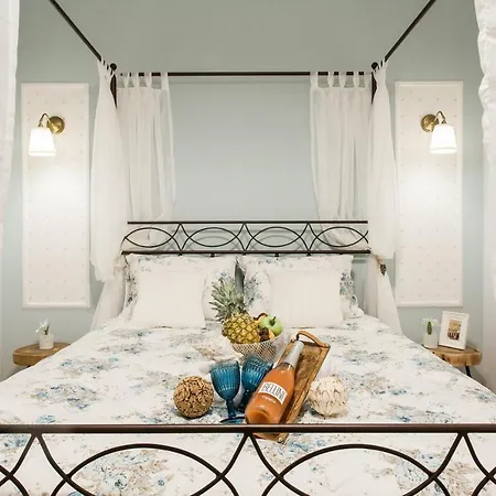 Δωμάτια σε οικογενειακή κατοικία Syntagma Private Sweet Safe Double With Shared Bathroom